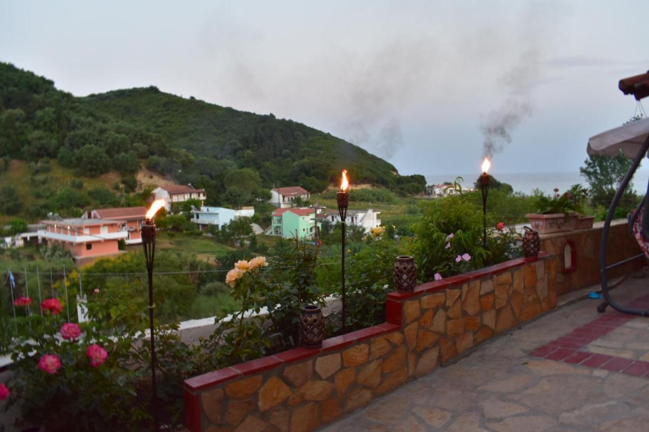 Апартаменти Gardenos Mamas Reas Віталадес Екстер'єр фото
