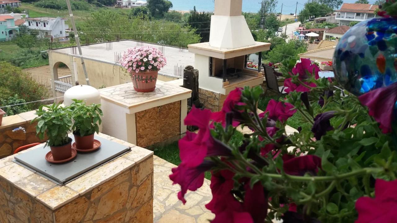 Апартаменти Gardenos Mamas Reas Віталадес Екстер'єр фото